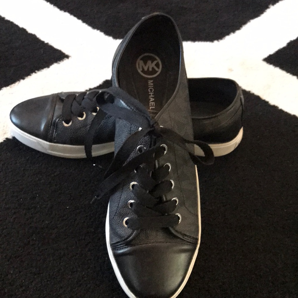 Michael Kors fashion sneaker